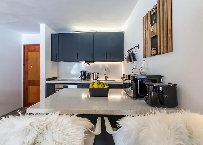 Hellochalet - The Matterhorn Heaven - Ski-in Ski-out Holiday home Breuil-Cervinia